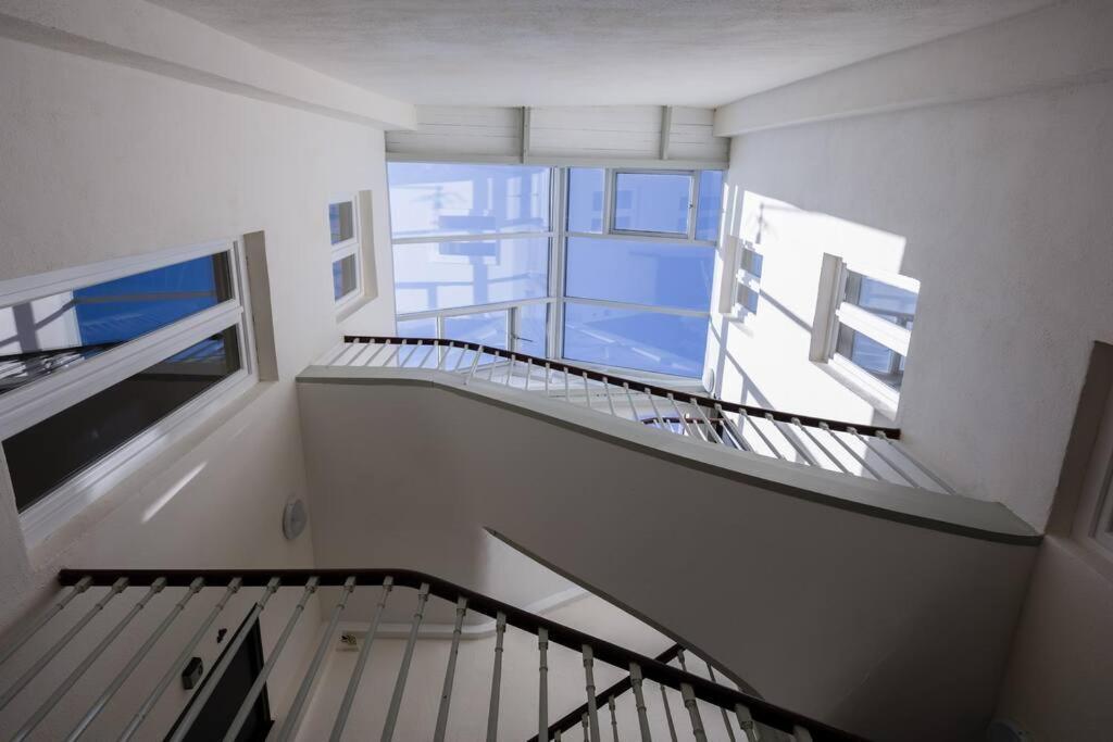 Le Cocon Urbain En Hyper Centre Apartment La Rochelle  Exterior photo